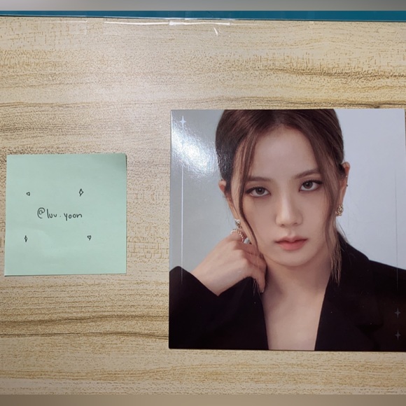 BLACKPINK *THE ALBUM* | Big Photocards - Picture 2 of 6